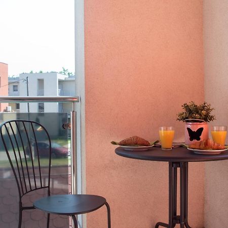 Sunny Home Near Bud With 2Br, Ac And Free Parking Vecsés Dış mekan fotoğraf