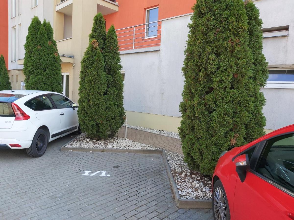 Sunny Home Near Bud With 2Br, Ac And Free Parking Vecsés Dış mekan fotoğraf
